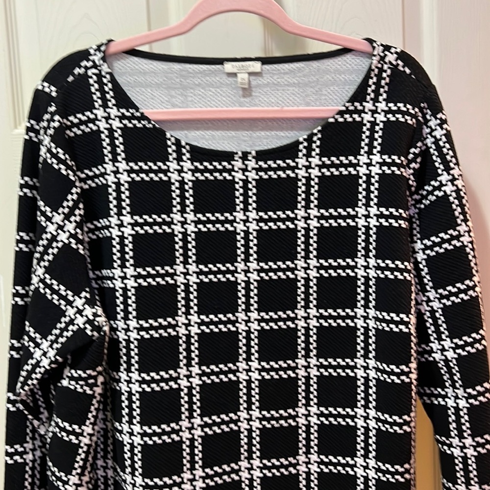 2X Talbots Black and White Check Top